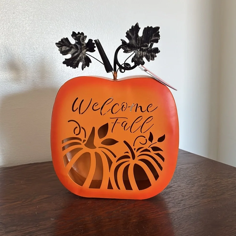 NWT- LED Light Up- Welcome Fall Orange Metal Pumpkin Decoration w/ Metal Leaves